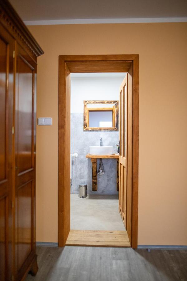 Pension Vyhlidka กลาชเตเรซ นาด โอห์รี ภายนอก รูปภาพ